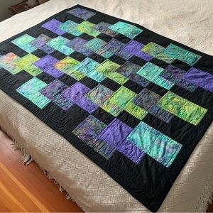 ✨Almost New!✨ Medium Size Vibrant Handmade Patchwork Quilt